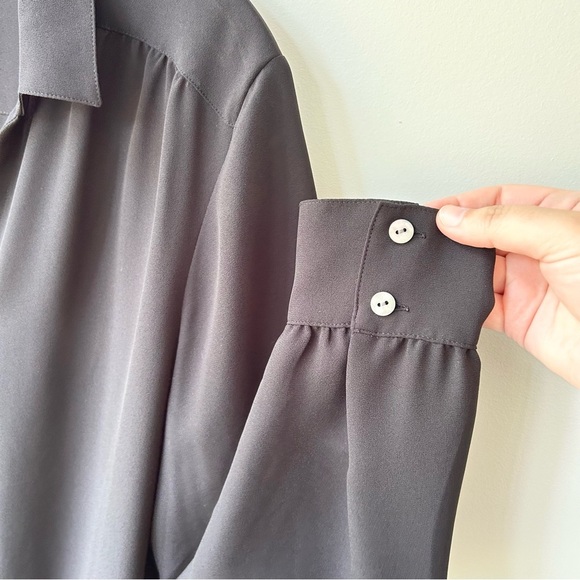 J Jill Wearever button down long sleeve drawstring hem blouse - Picture 2 of 7